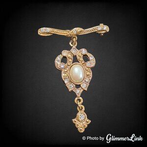 1928 Gold Tone Bar Brooch With Rhinestone Dangles and Faux Pearl Cabochon